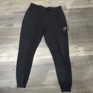 Gymnshark, all black men’s sweatpants